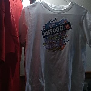 Xl youth white Nike tee